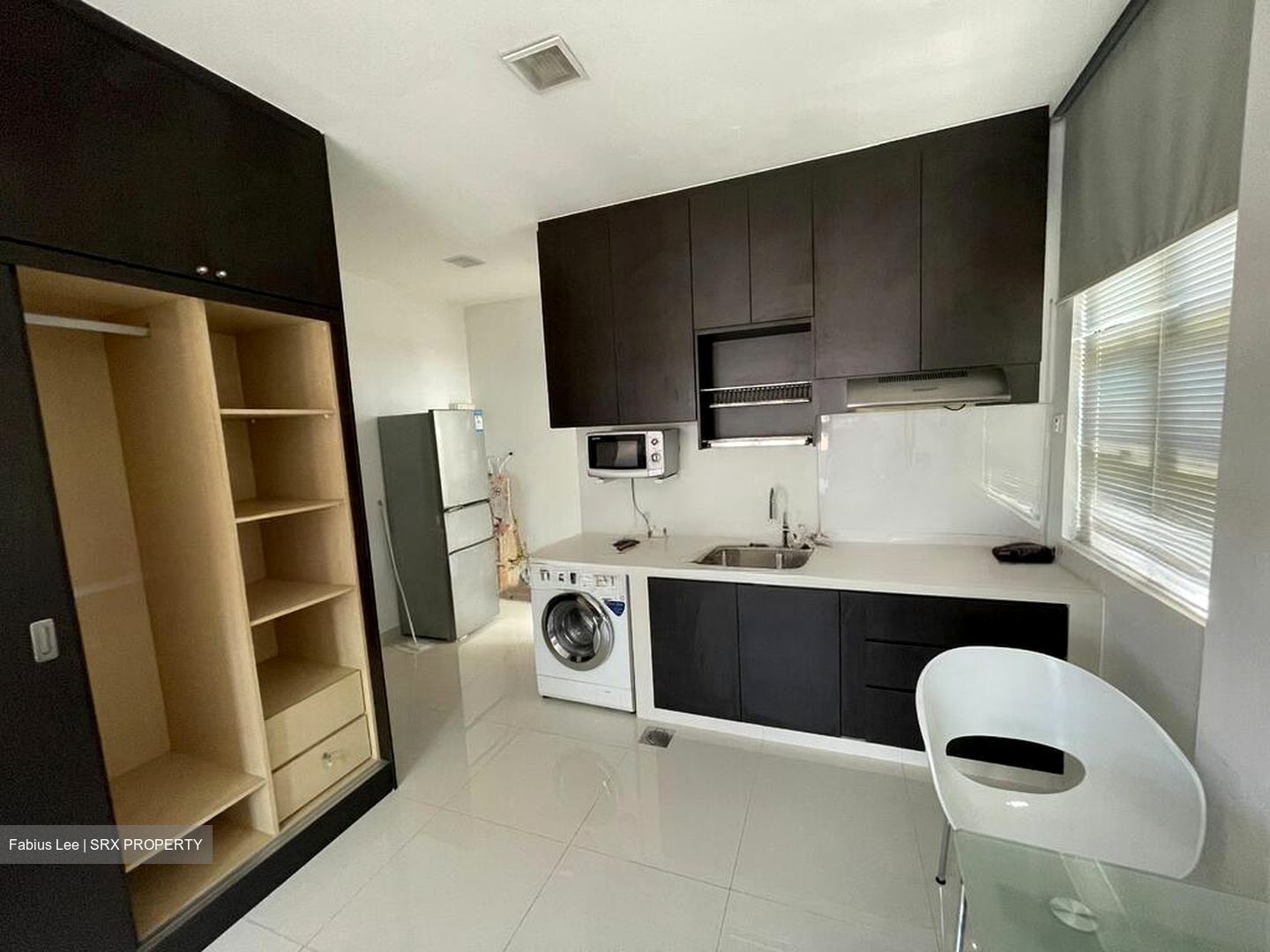 East Coast Road (D15), Apartment #524219041